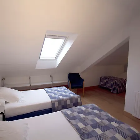 Jauregui 3* 宏达瑞比亚