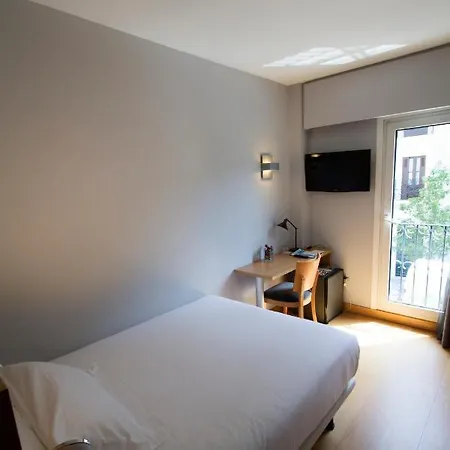 Jauregui Hotel 3*